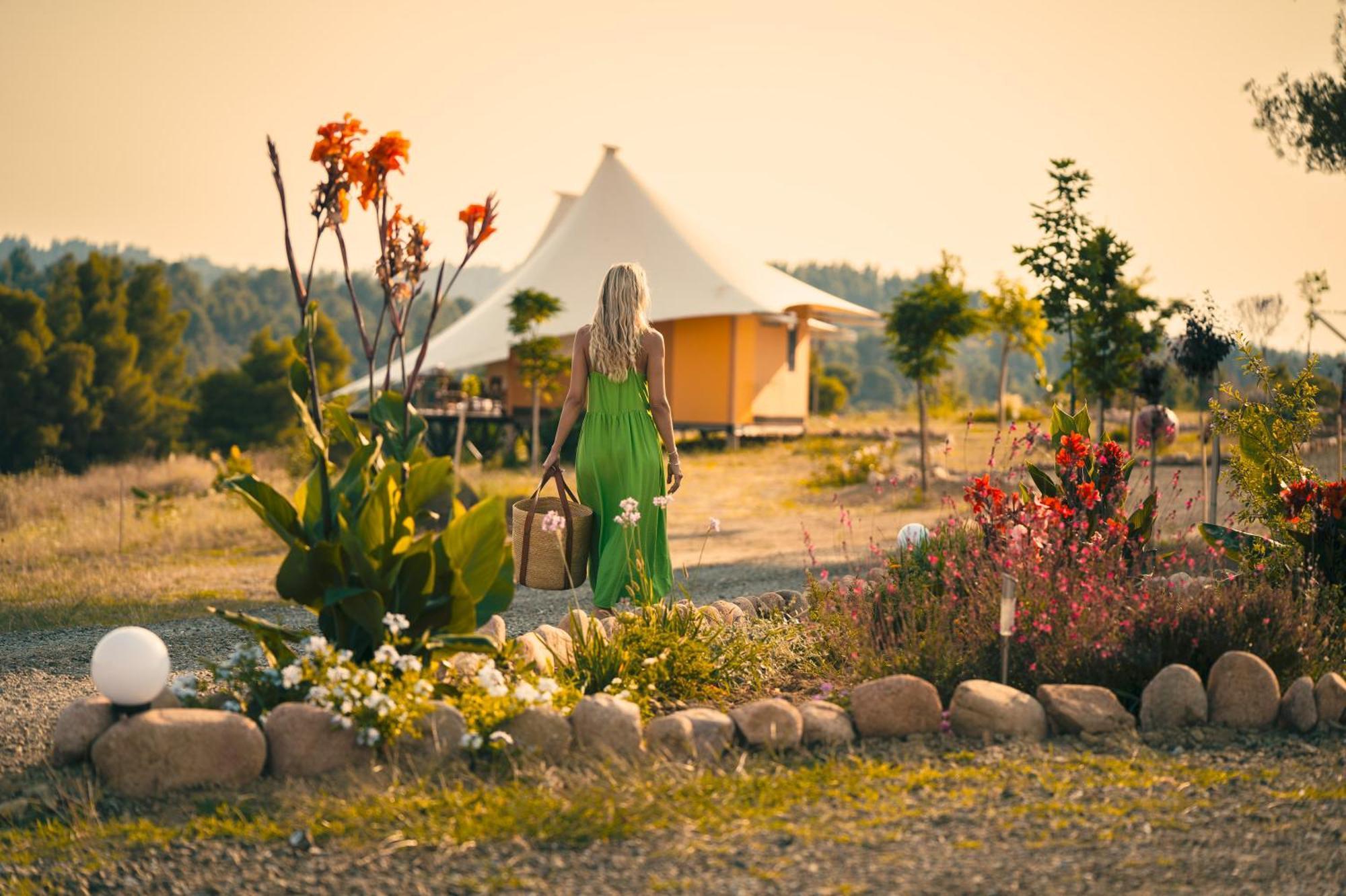 Hotel iCamp Glamping Paliouri Polychrono Esterno foto